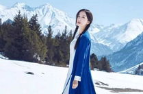 雪山裙子写真,裙子写真中的冬日风情